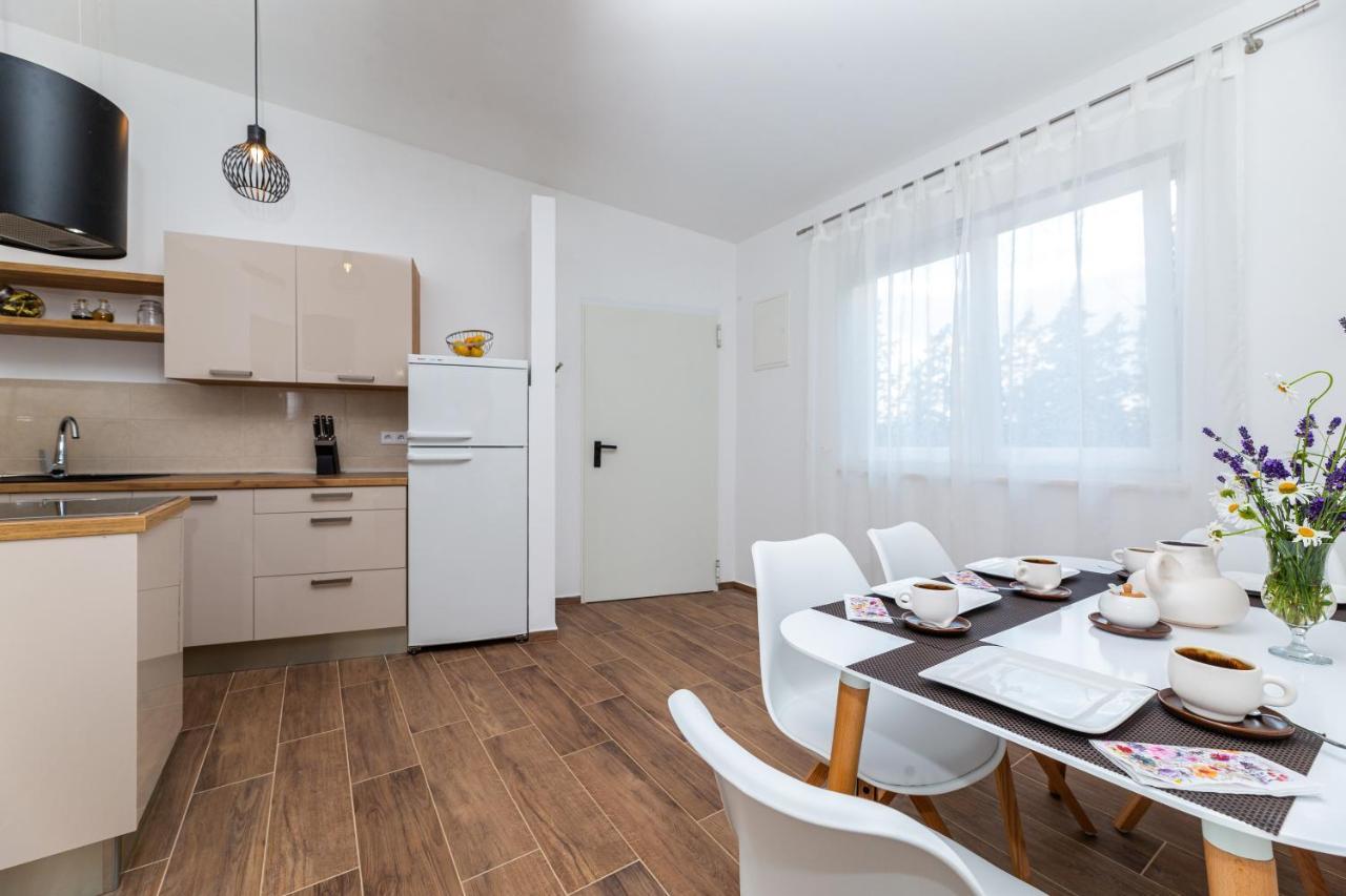 Apartment Nada 1 مالينسكا المظهر الخارجي الصورة